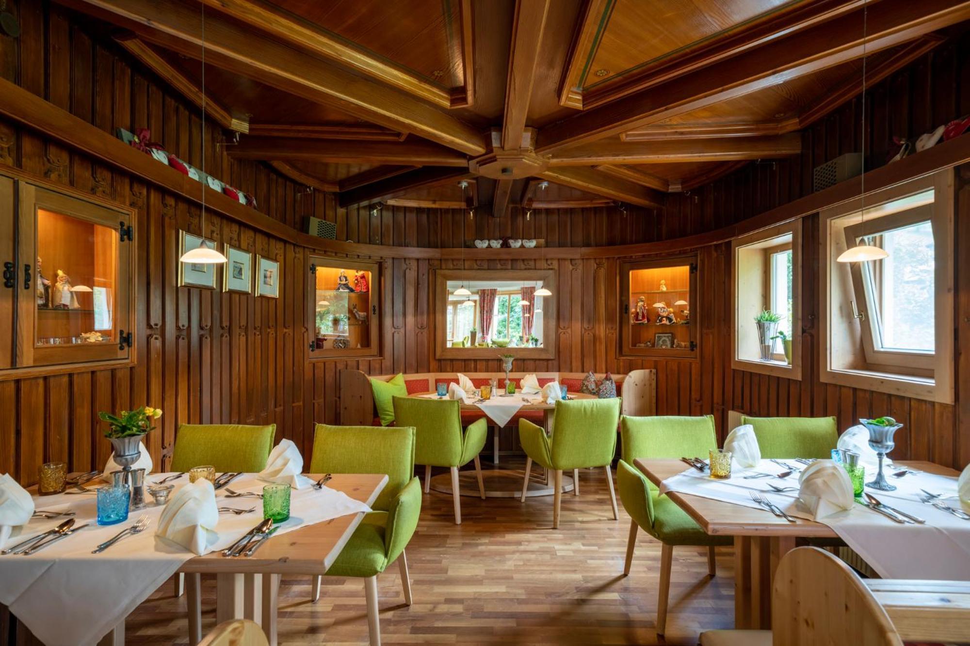 Naturhotel Ortners Eschenhof Bad Kleinkirchheim Bagian luar foto