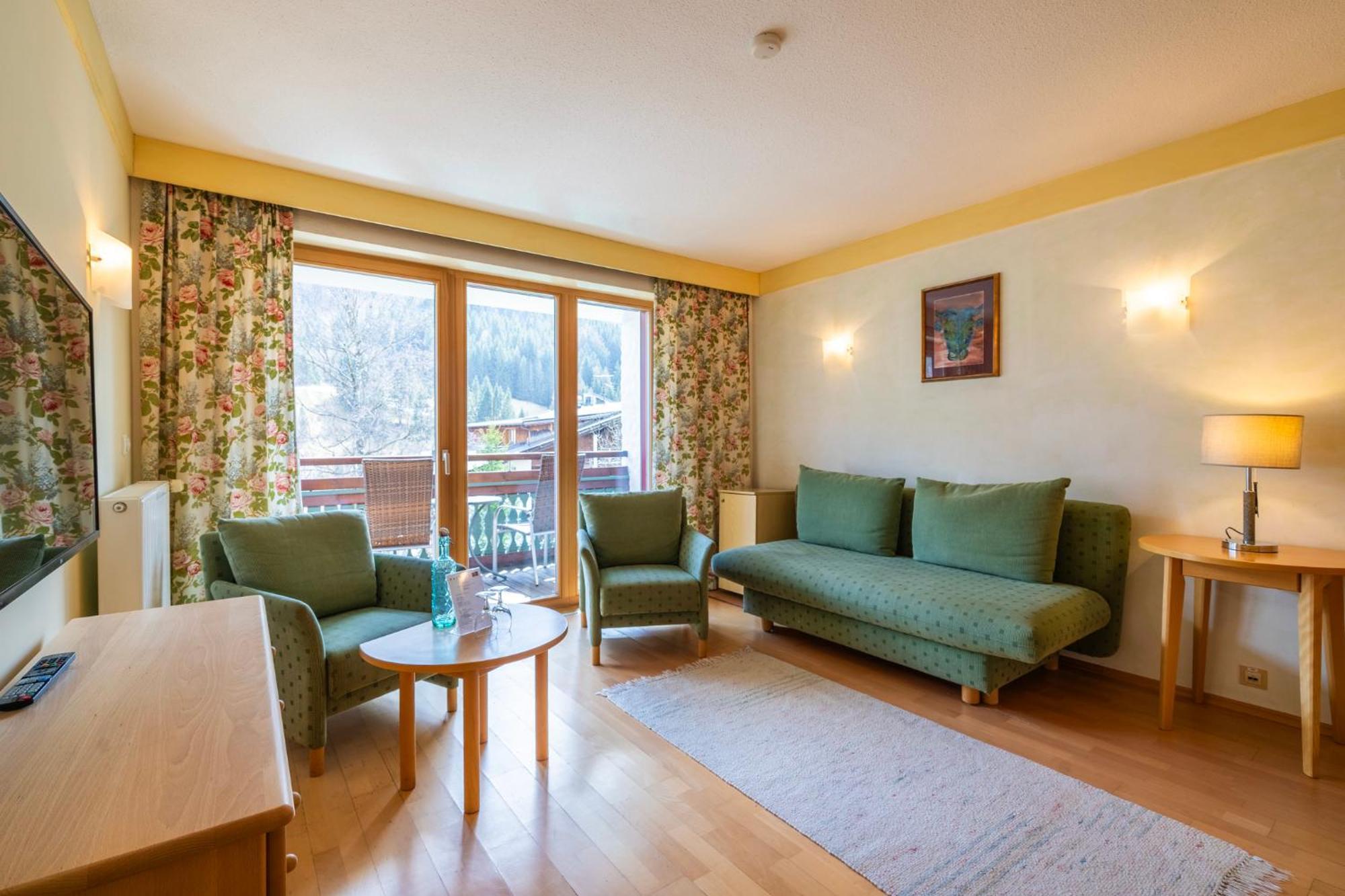 Naturhotel Ortners Eschenhof Bad Kleinkirchheim Bagian luar foto