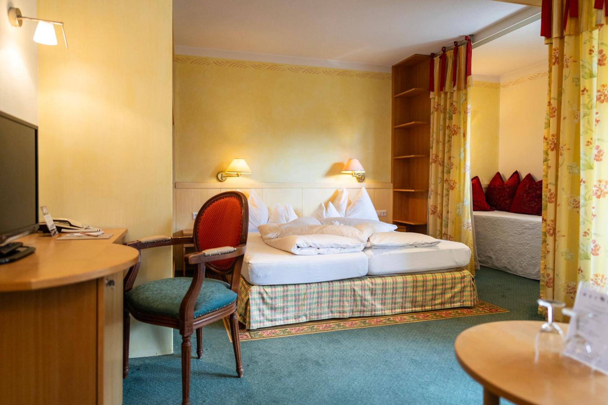 Naturhotel Ortners Eschenhof Bad Kleinkirchheim Bagian luar foto
