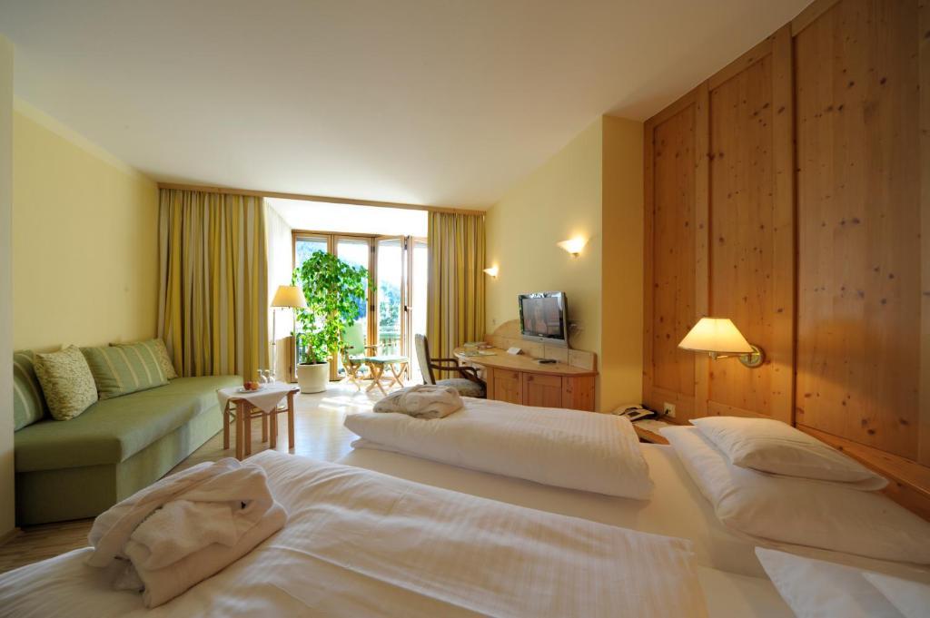 Naturhotel Ortners Eschenhof Bad Kleinkirchheim Bagian luar foto